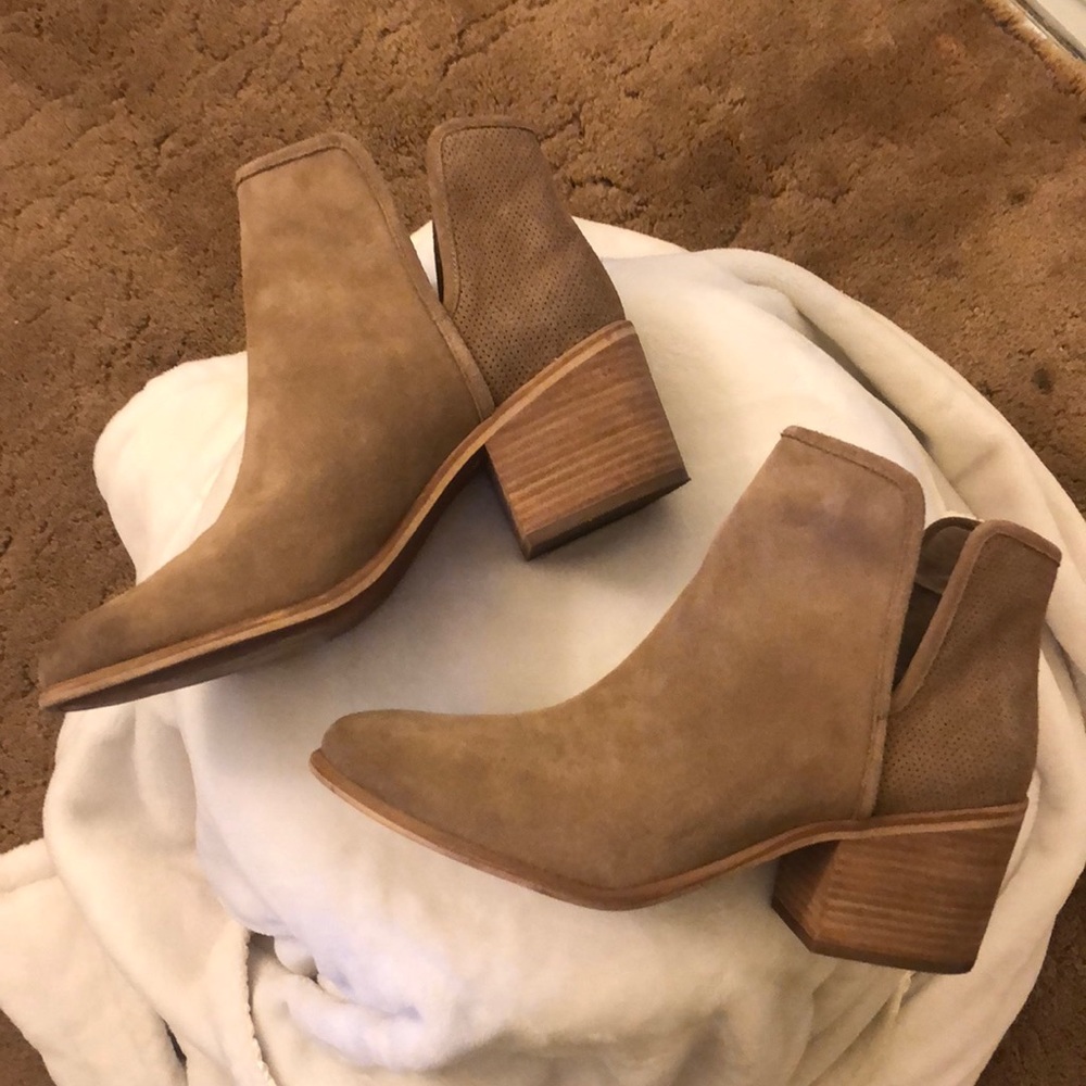 Block bootie just in time for fall!